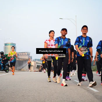 Runner Photo 6666696