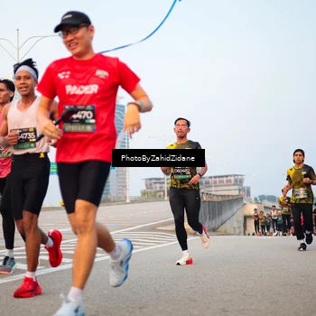 Runner Photo 6666936