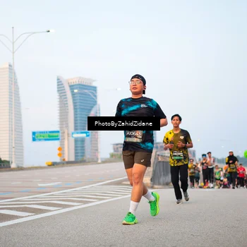 Runner Photo 6667095