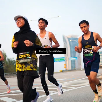 Runner Photo 6667102