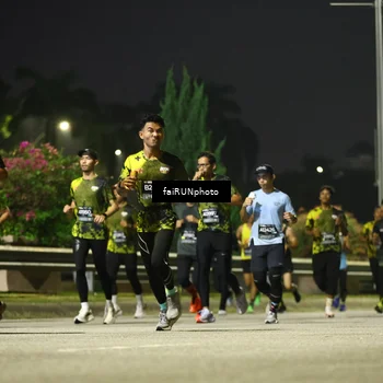 Runner Photo 6667216
