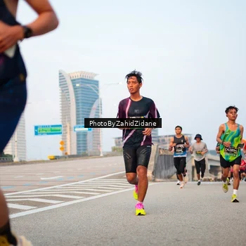 Runner Photo 6667224