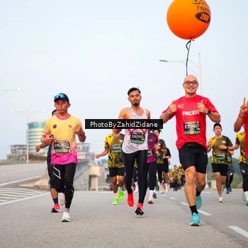Runner Photo 6667249
