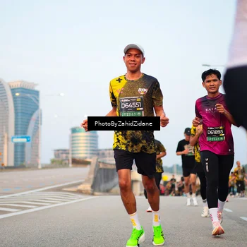 Runner Photo 6667273