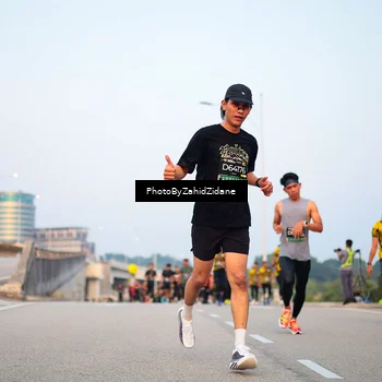 Runner Photo 6667296