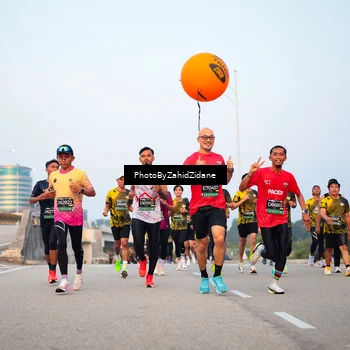 Runner Photo 6667347