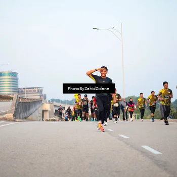Runner Photo 6667365