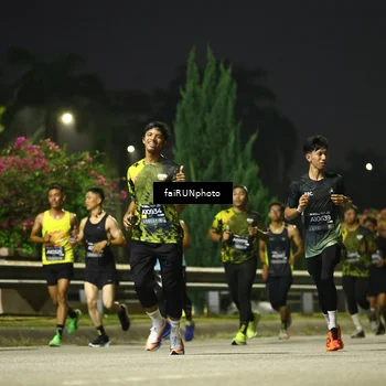 Runner Photo 6667631