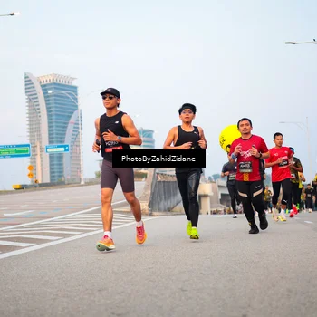 Runner Photo 6667738