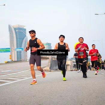 Runner Photo 6667746