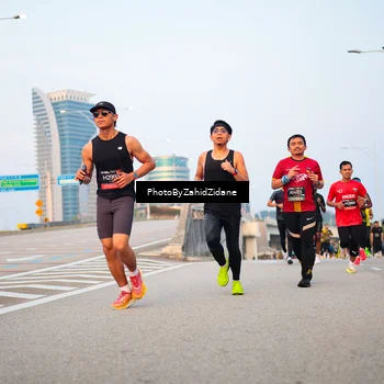 Runner Photo 6667747