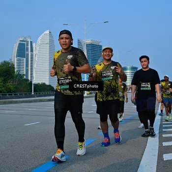 Runner Photo 6667783