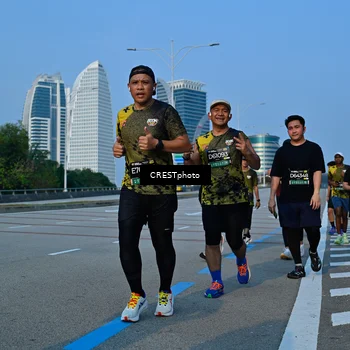 Runner Photo 6667795