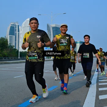 Runner Photo 6667812