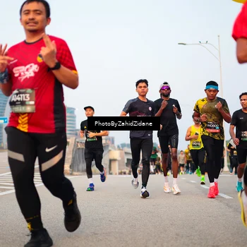 Runner Photo 6667840