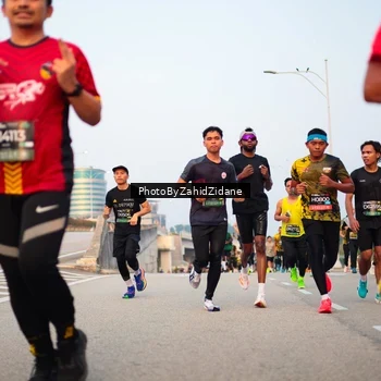 Runner Photo 6667842