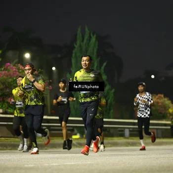 Runner Photo 6667978
