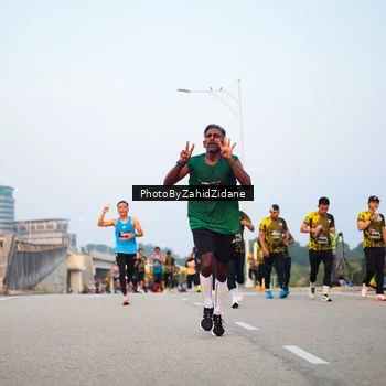 Runner Photo 6668032