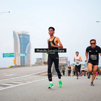 Runner Photo 6668872