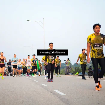 Runner Photo 6668901