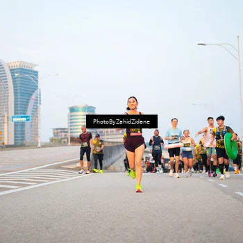 Runner Photo 6668903