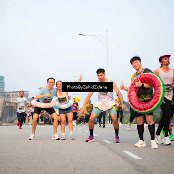 Runner Photo 6668919