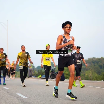 Runner Photo 6668943