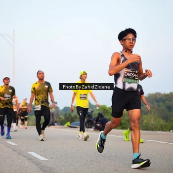 Runner Photo 6668948
