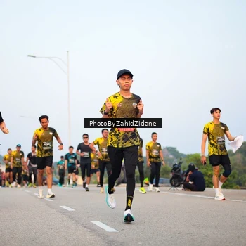 Runner Photo 6669030