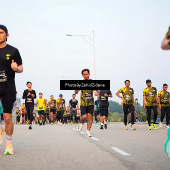 Runner Photo 6669035
