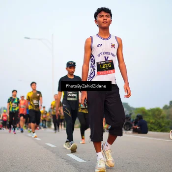 Runner Photo 6669115