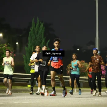 Runner Photo 6670183