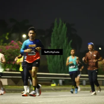 Runner Photo 6670283