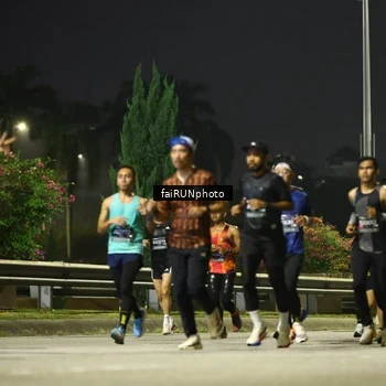 Runner Photo 6670324
