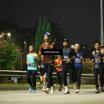 Runner Photo 6670359
