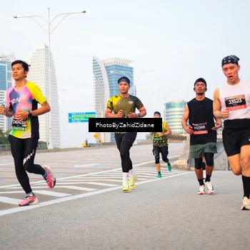 Runner Photo 6670637