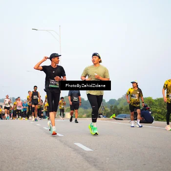 Runner Photo 6670768