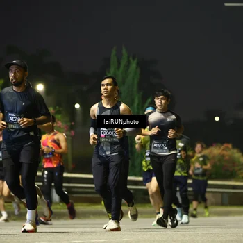 Runner Photo 6670774