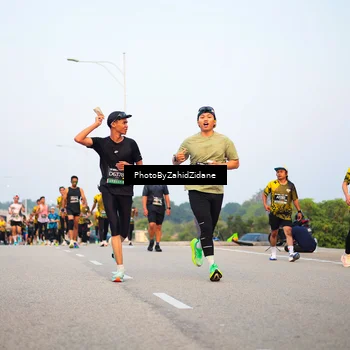 Runner Photo 6670790