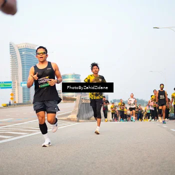 Runner Photo 6670797
