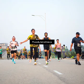 Runner Photo 6670913