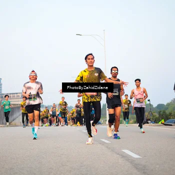 Runner Photo 6671031
