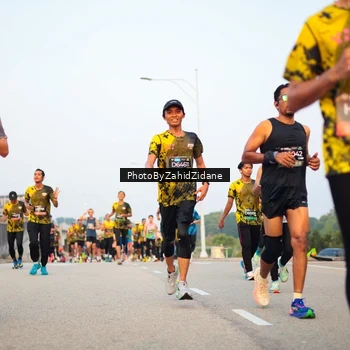 Runner Photo 6671046