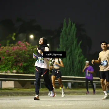 Runner Photo 6671371