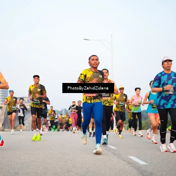 Runner Photo 6671578