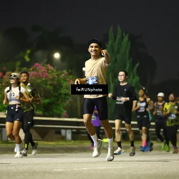 Runner Photo 6671613