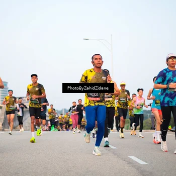 Runner Photo 6671635