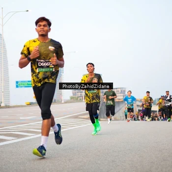 Runner Photo 6671909