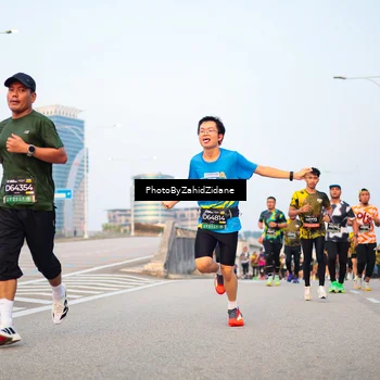 Runner Photo 6672141