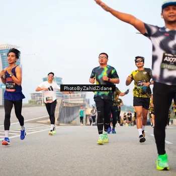 Runner Photo 6672373